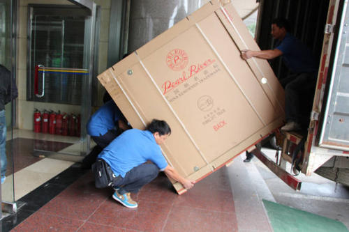 青原钢琴贵重工艺品无忧运